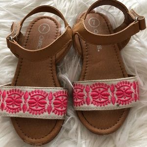 Tan/cream/Pink Moroccan strapped sandal